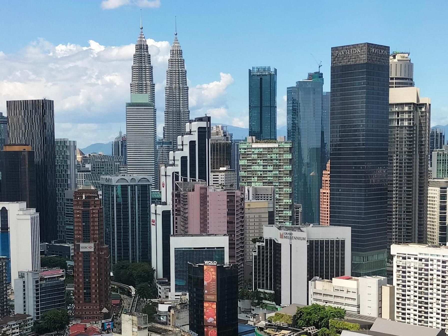 Regal Residences At Berjaya Times Square Kuala Lumpur Exteriör bild